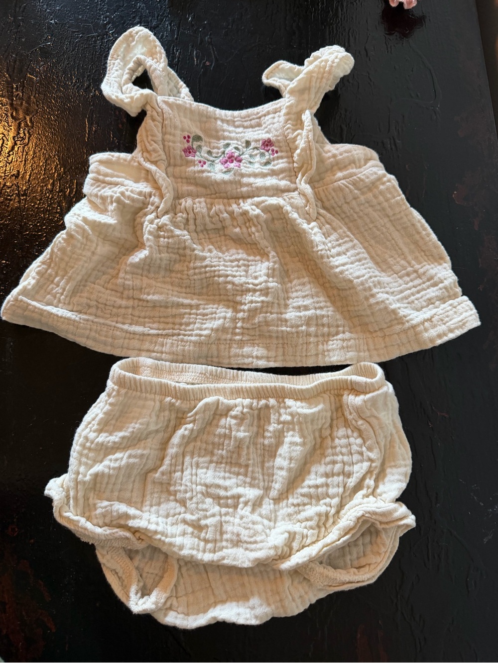 Cream Baby Two-Piece Cotton Muslin Set with Pink Floral Embroidery